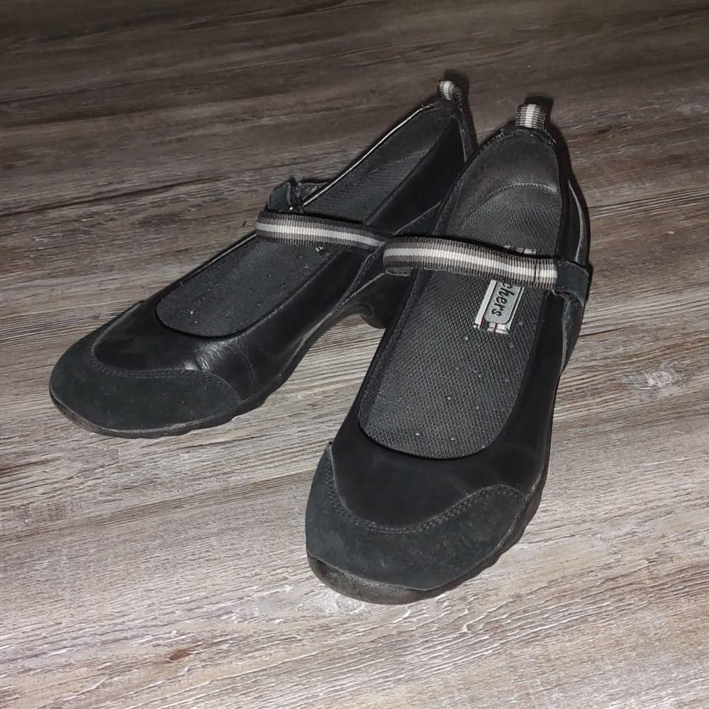 Skechers black Mary Janes  Sz 7.5